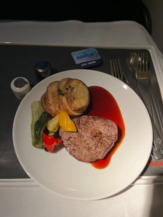 Catering in HND is so inconsistent. No grill marks on the steak. Also small portion thin and dry steak. only saving grace was the plum sauce  5/10
