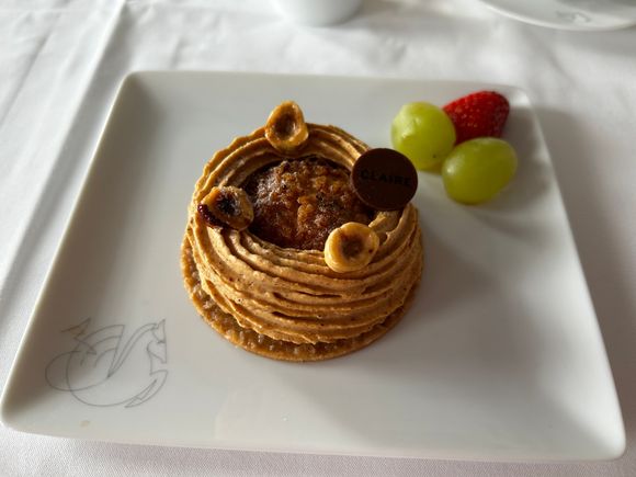 The Paris-Brest cake I took at breakfast. 