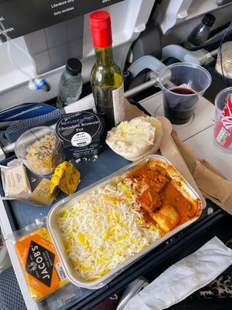 Aubergine and paneer curry. Although not really much aubergine and more paneer. Chocolate brownie for pud and no idea what the starter was didn’t care to try it. 