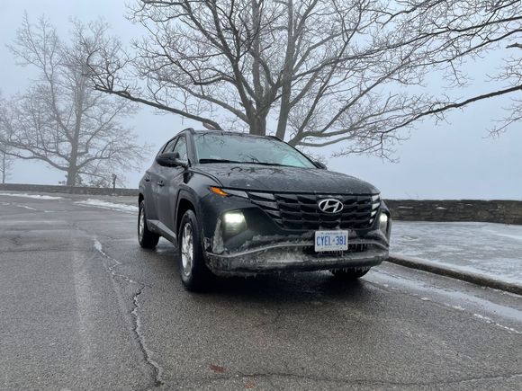 Front view with the headlights on (those are the headlights and not foglights) 