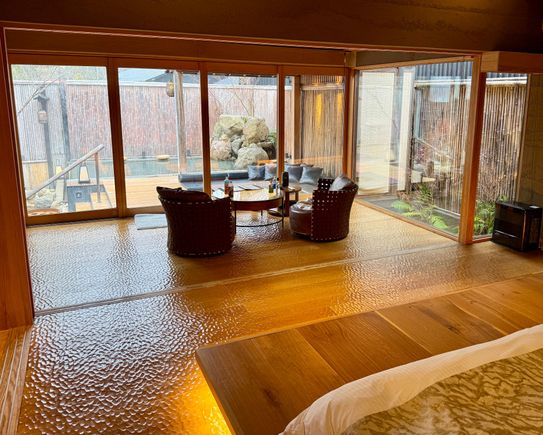 Sitting area
