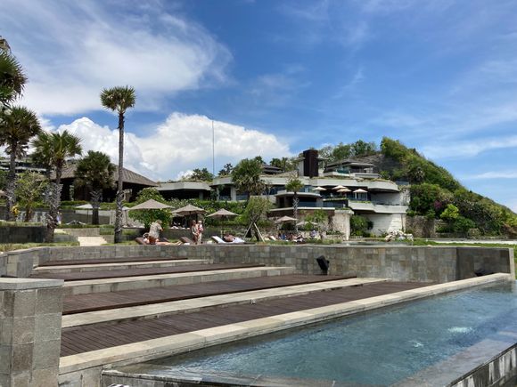 Ample seating (on the right is restaurant Rocka + the retreat)