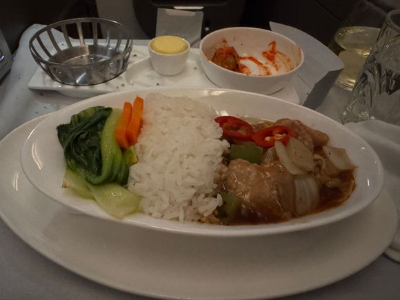 Chicken main. Decent meal pretty spicy.