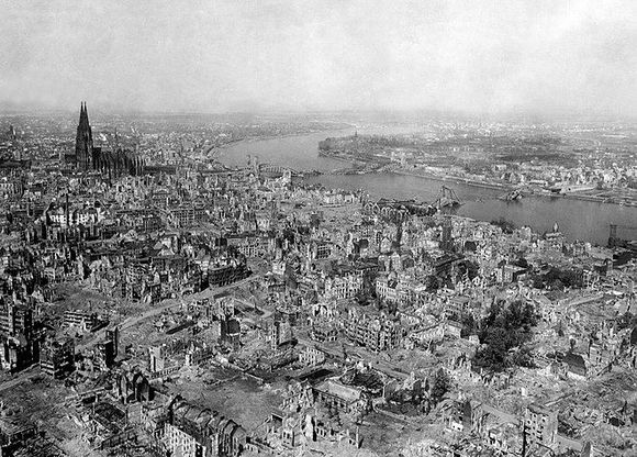 Köln - a major military infrastructure center. Should it have not been bombed?