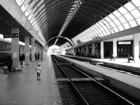 Chisinau Railway Station. Only 3platforms.