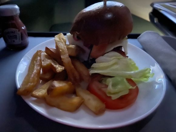 Cheeseburger and frites