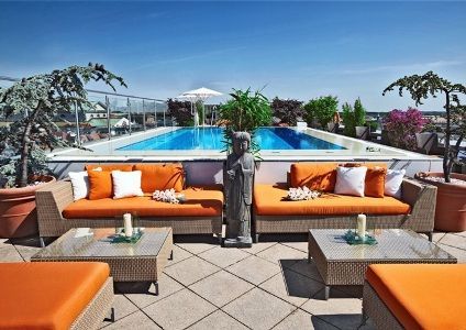 China Moon Roof Terrace