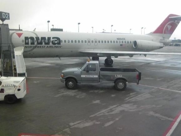 nwa plane