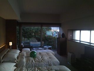 Corner Queen Room