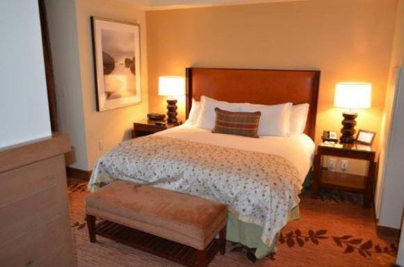 1053 Ritz LT