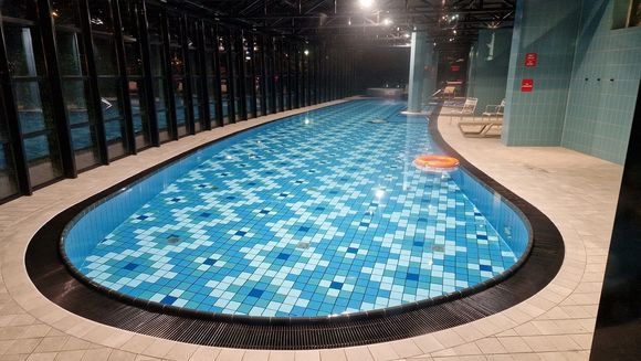 Nice little indoor pool.