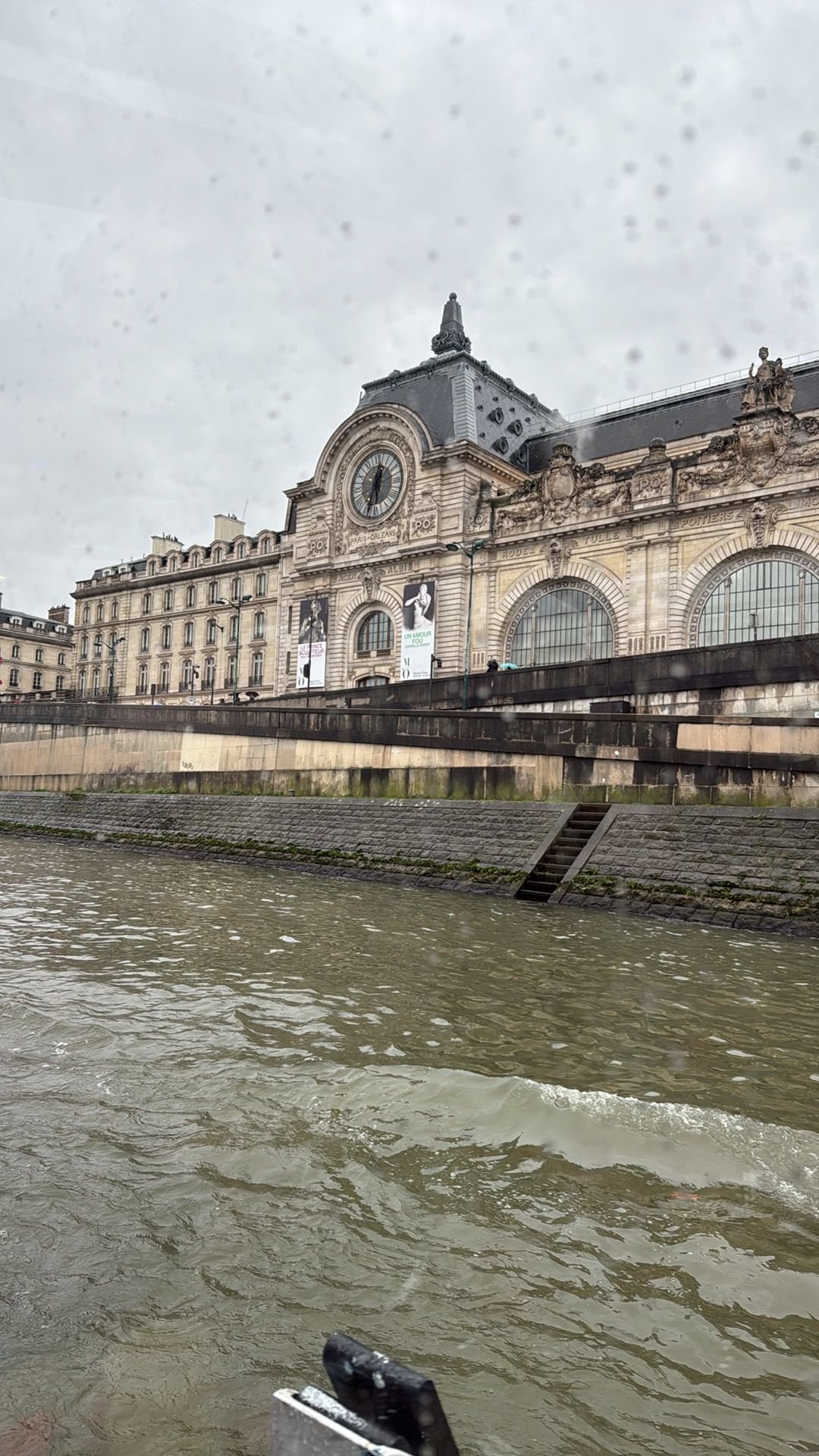 Cruising on the Seine