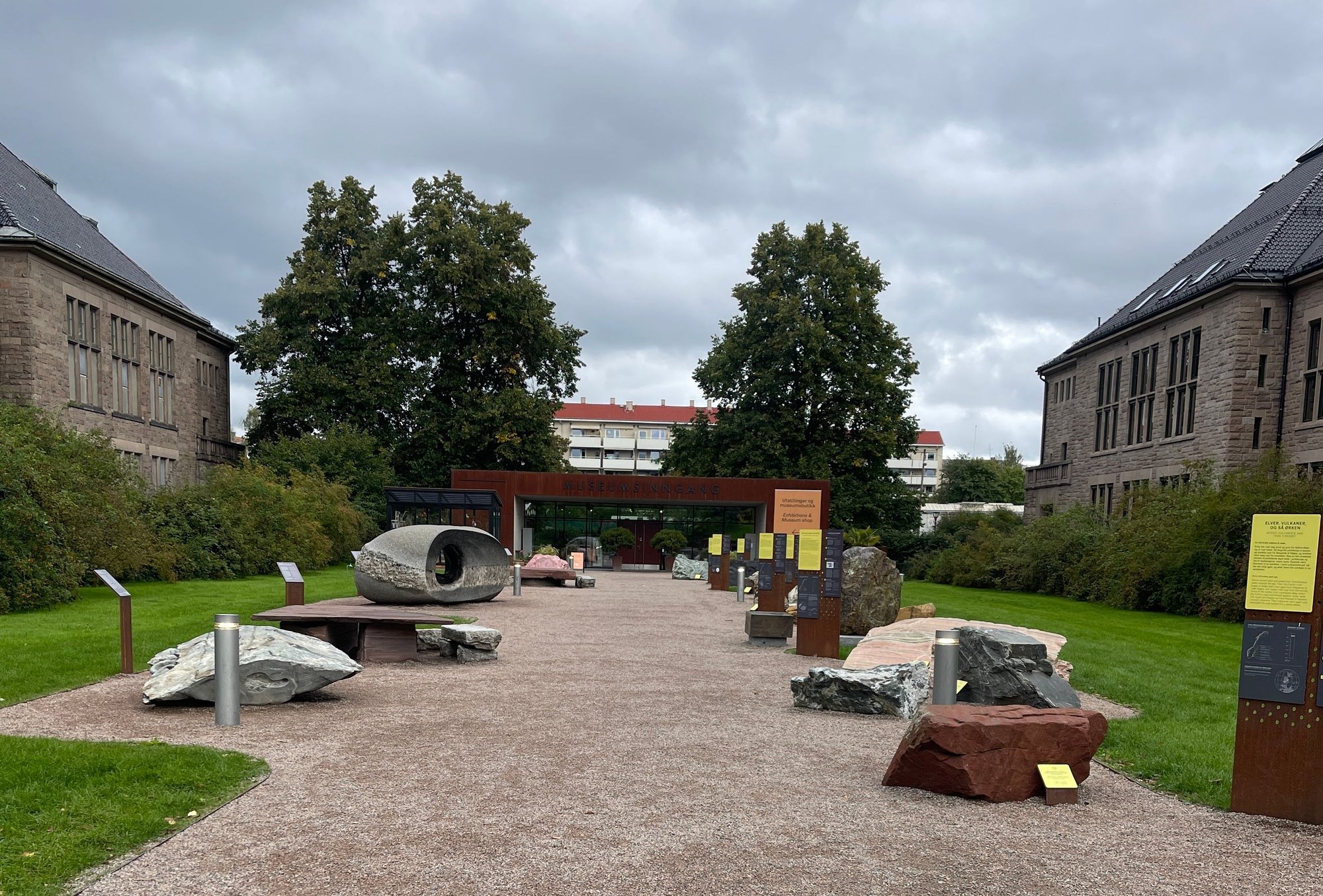 The Rock Garden before the entrance 