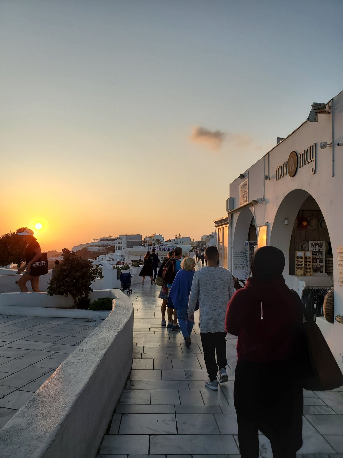 Headed to watch the sunset, but we headed to the recommended restaurant and skipped the crowds.
