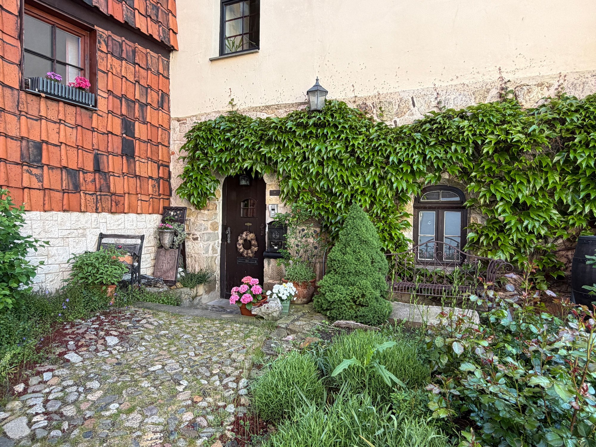 Small frontages