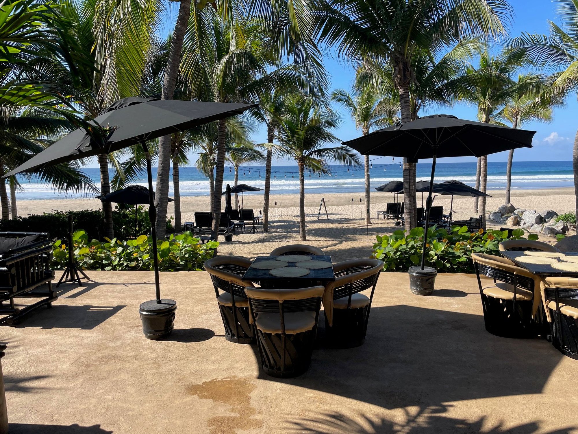 Great place for guac and chips and a cold margarita!