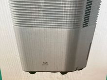 What does that mean??? Sprinkle color in all yourself? And what could it possibly have to do with dehumidifiers ? 