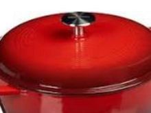 
Those silver knobs on the lids, are they just the tiniest bit blingy, or elitist, or.......(i)preppy?  :devil: