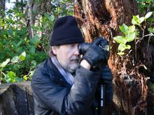 This idiot photographer needed me to show him the proper way to point a camera.