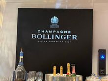 Bollinger Champs Bar