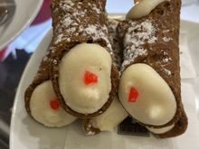 Mini cannoli for breakfast, why not?