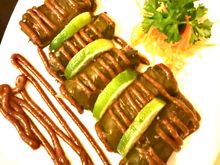 Stuffed grape leaves 