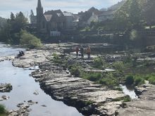 Dee River promenade into town