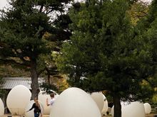 As we left the castle, we came across these “eggs” which are used in the TeamLabs digital art exhibition. I thought they were funny to see!