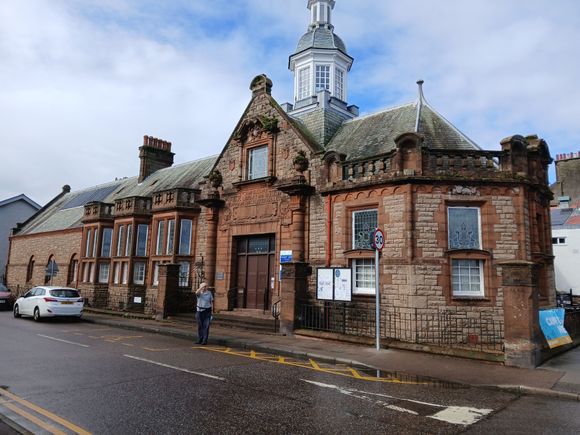 Public library and museum
