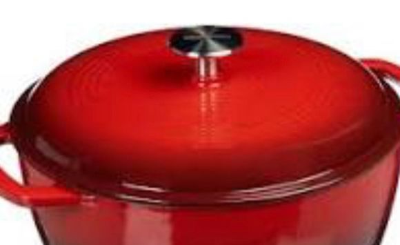 
Those silver knobs on the lids, are they just the tiniest bit blingy, or elitist, or.......(i)preppy?  :devil: