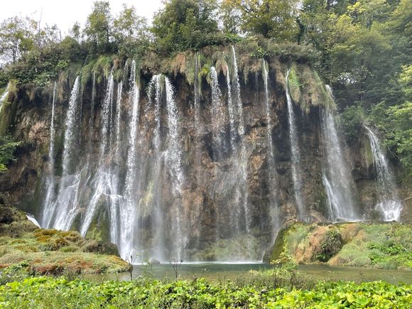 Ok, ok I see what you are talking about, they are getting bigger and more impressive. This might be Veliki Prestavac if you are following along on the map.