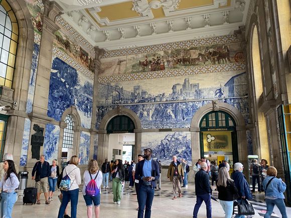 São Bento train station (I’m trying to restrain myself,  but it’s so beautiful!)