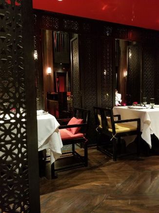 China House at the Mandarin Oriental - Here's looking at you kid
