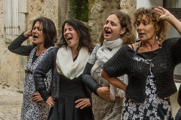 Members of female a capella troupe who performed in front of Haut Parleur 'Cafe Asso'.