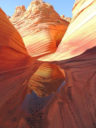 Reflection of the sandstone 