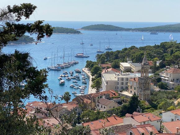 View, walking up to the fortress