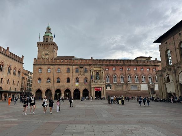 Piazza Maggiore - the very large main piazza in Bologna