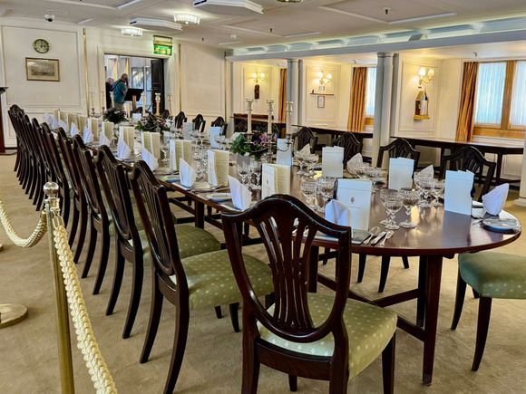 Lots of famous people dined at this table 