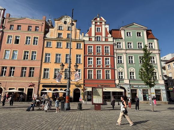 Huge square, pastel coloured facades, and so pretty 