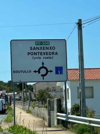 Drive to Pontevedra, along the coastal route; there is also a faster autoroute