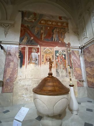 Duomo interior, with frescoes