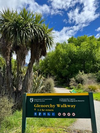 The Glenorchy Walkway that loops around Glenorchy Lagoon