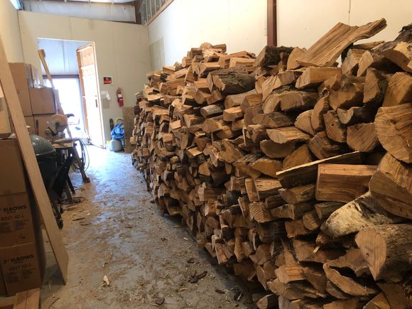 Isn't this the prettiest pile of oak you've ever seen?

It's split, stacked indoors and dry, so the answer is a resounding YES!!!!!!!!!!
