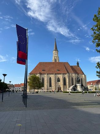St. Michael's Cathedral in Piata Unirii. Built between 1349 and 1487 in the German Gothic style of the Saxons who ruled over the city unchallenged. 
