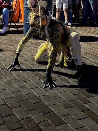 Here comes the jaguar, the guy really had his cat moves down.