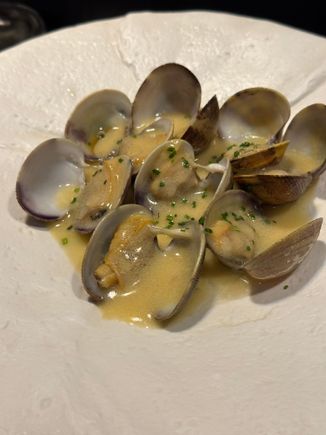 Almejas (clams) in a sherry butter sauce...excellent1