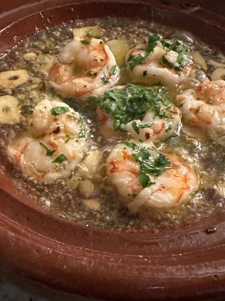 Gambas al ajillo....very good.