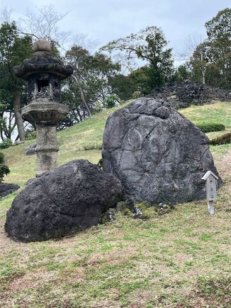 Interesting stones; each grouping had a little wooden sign which explained (in Japanese characters) the significance of the stones