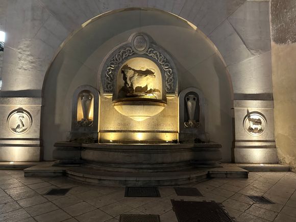 Detail, in main Piazza Salandra