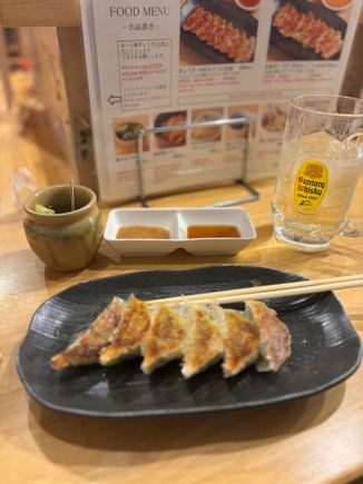 She’s loving the food a lot. 